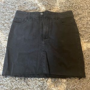 Hollister black denim skirt
